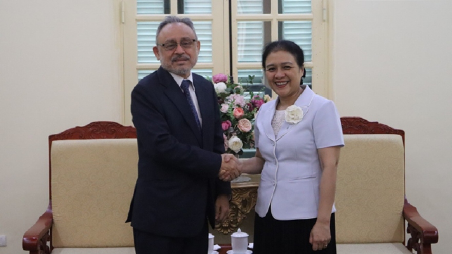 Vietnam, El Salvador step up people-to-people exchanges